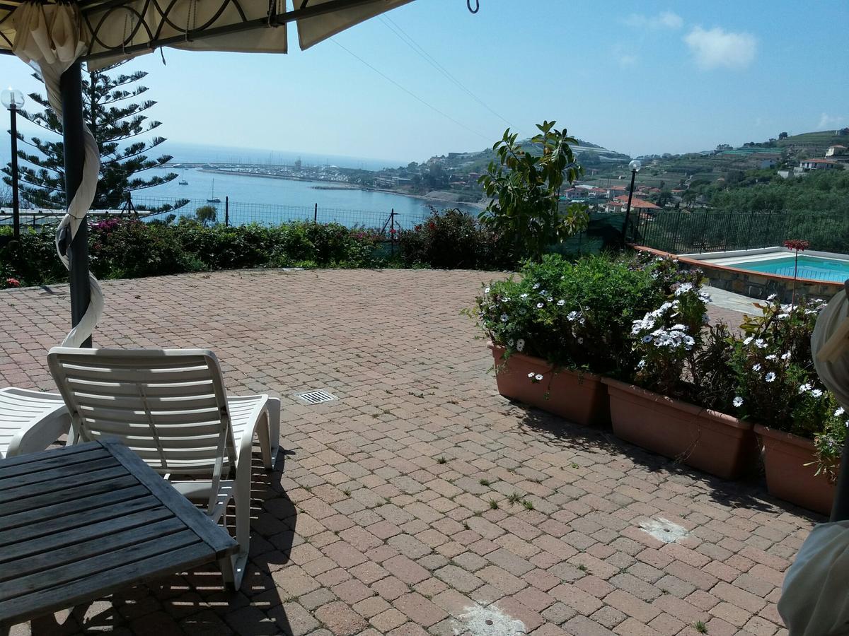 Apartment Del Mare Ligure Terme & Piscina A 37 Gradi