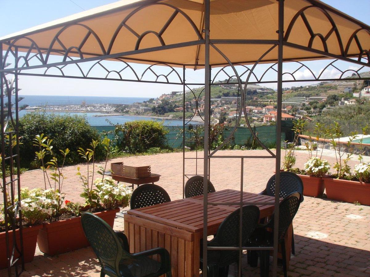 Del Mare Ligure Terme & Piscina A 37 Gradi Apartment